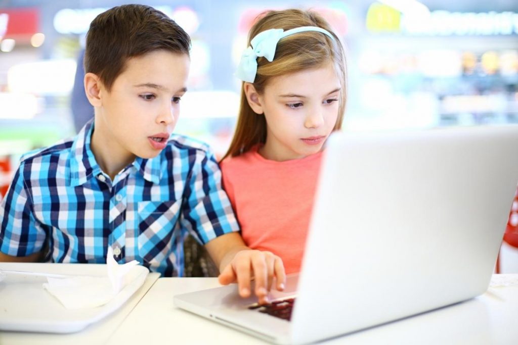 Google Grafika i wyszukiwanie obrazem – tylne drzwi do treści dla dorosłych