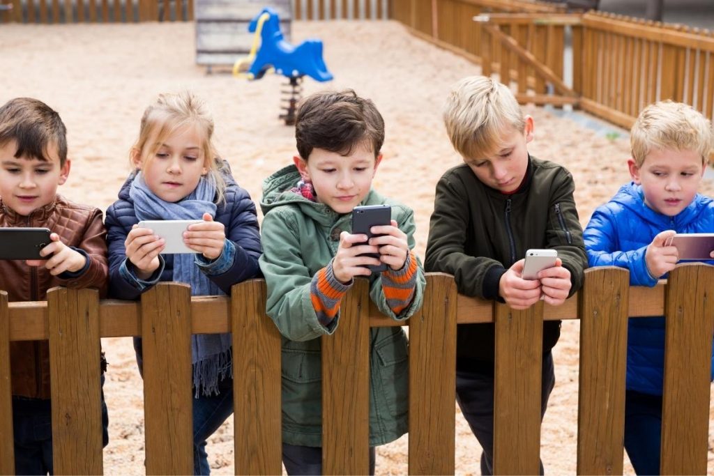 Ochrona Przed Deepfakes: Jak Chronić Dziecko Przed Fałszywymi Mediami