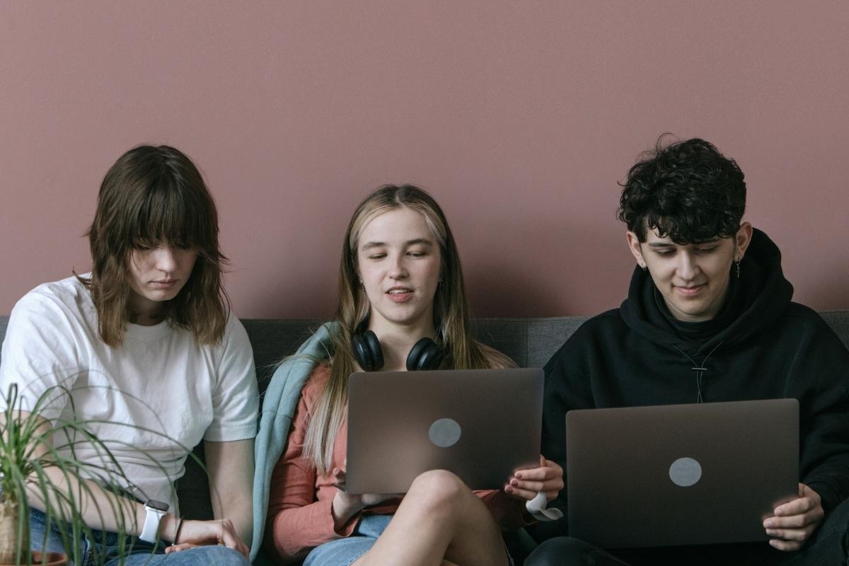 Czy kontrola rodzicielska może zaszkodzić relacji z dzieckiem?